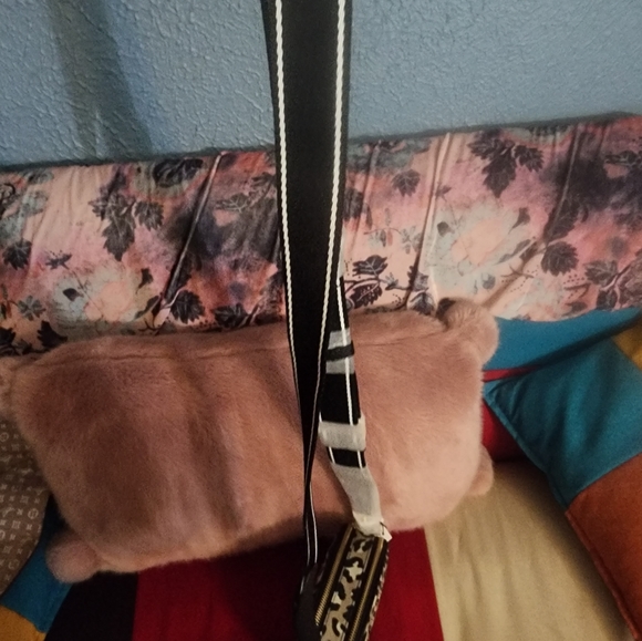 Marc Jacobs Leather Oval Crossbody Bag NWT Leopard print - Picture 3 of 11